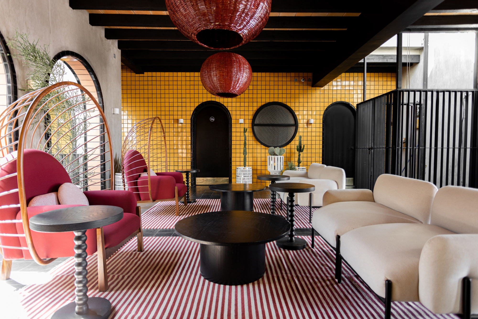 Khách Sạn Casa Hoyos – Sắc Màu Và Kỹ Nghệ Thủ Công