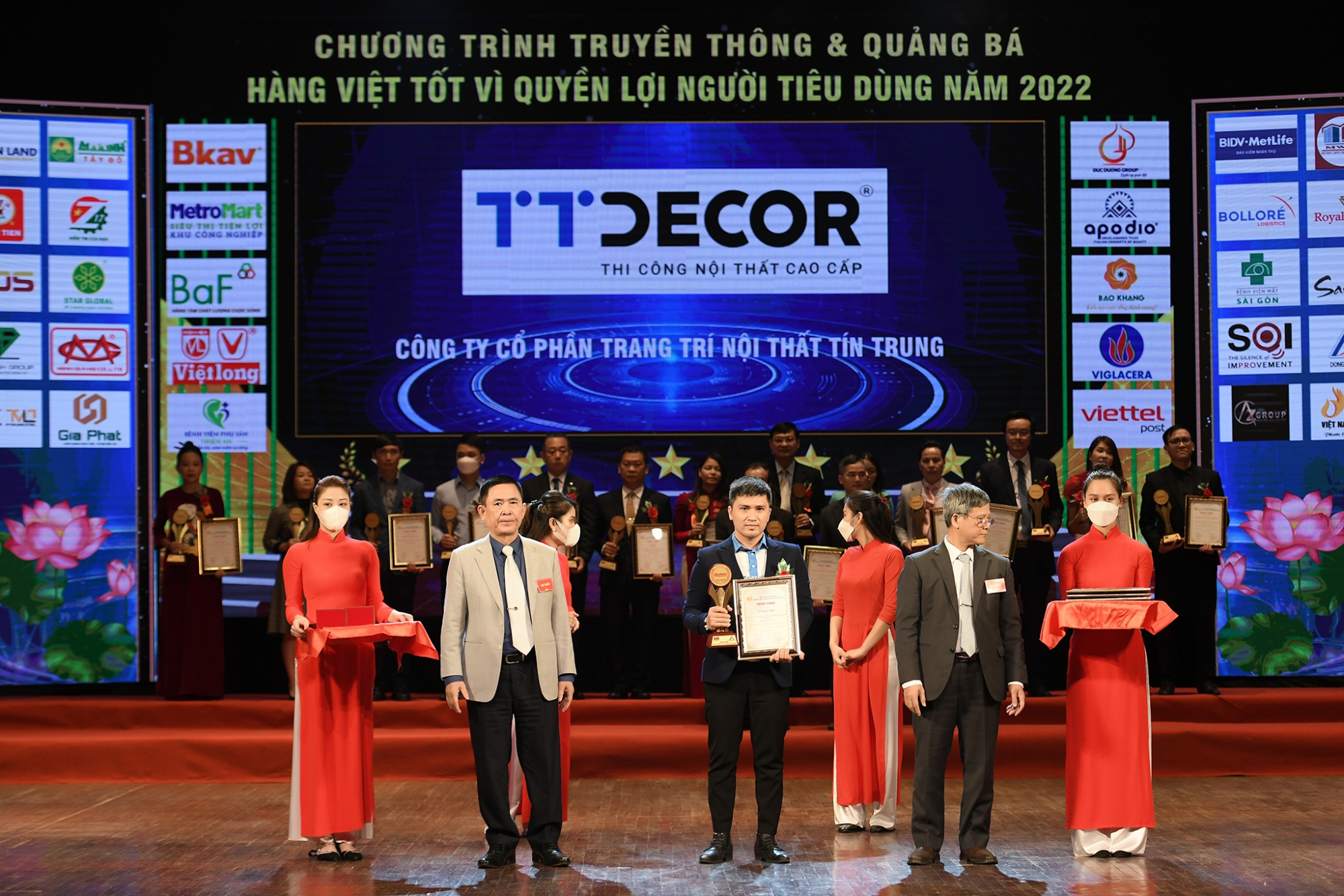 TTDECOR lọt Top 20 “Hàng Việt chất lượng tốt vì quyền lợi người tiêu dùng”